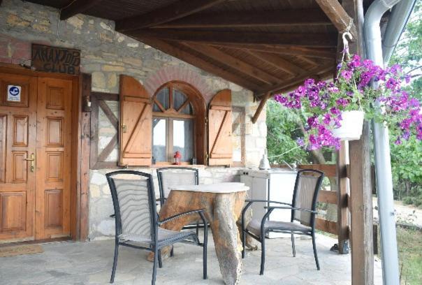 Вілла Mountain House Kastro Kastron  Екстер'єр фото