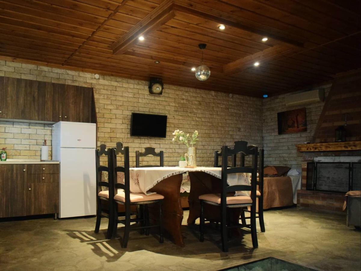 Вілла Mountain House Kastro Kastron  Екстер'єр фото