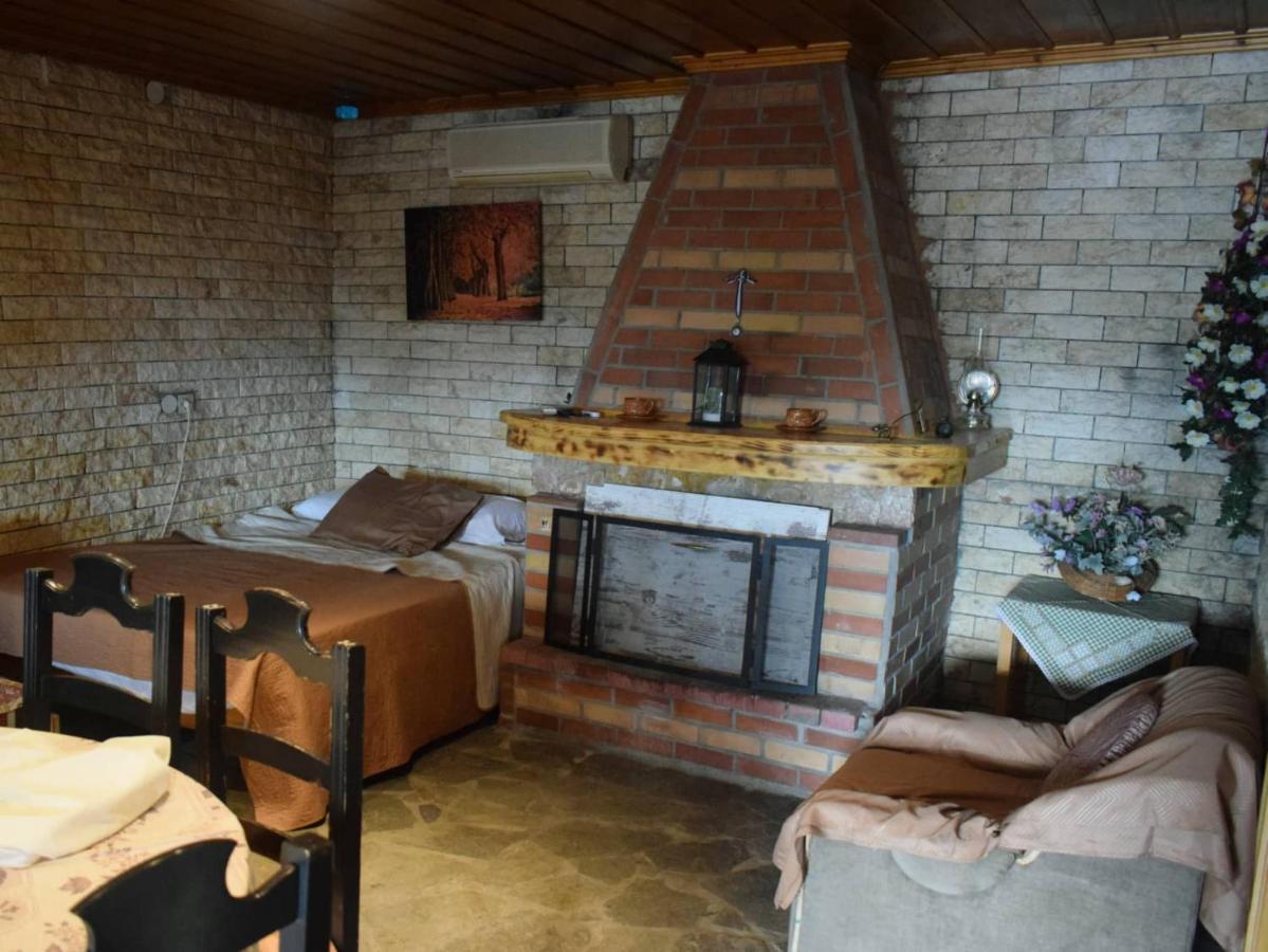 Вілла Mountain House Kastro Kastron  Екстер'єр фото