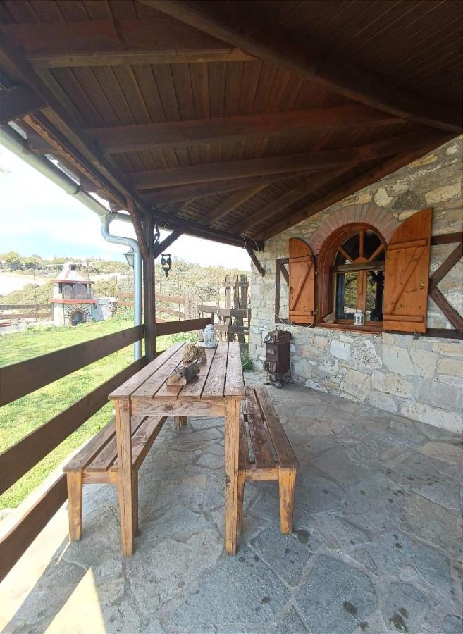 Вілла Mountain House Kastro Kastron  Екстер'єр фото