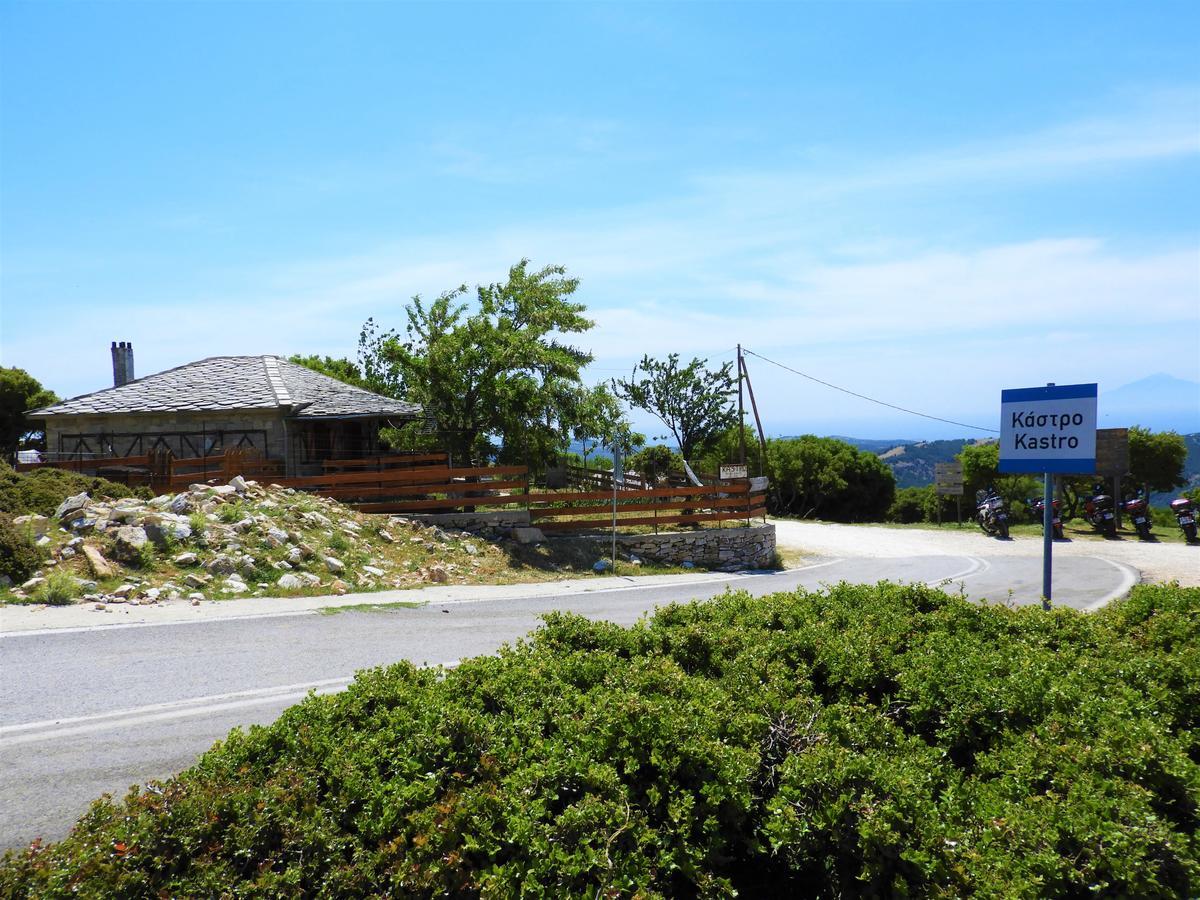 Вілла Mountain House Kastro Kastron  Екстер'єр фото
